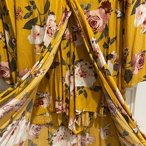 Gold floral shorts set